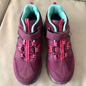 Girls Merrell waterproof hikers/boots Size 2